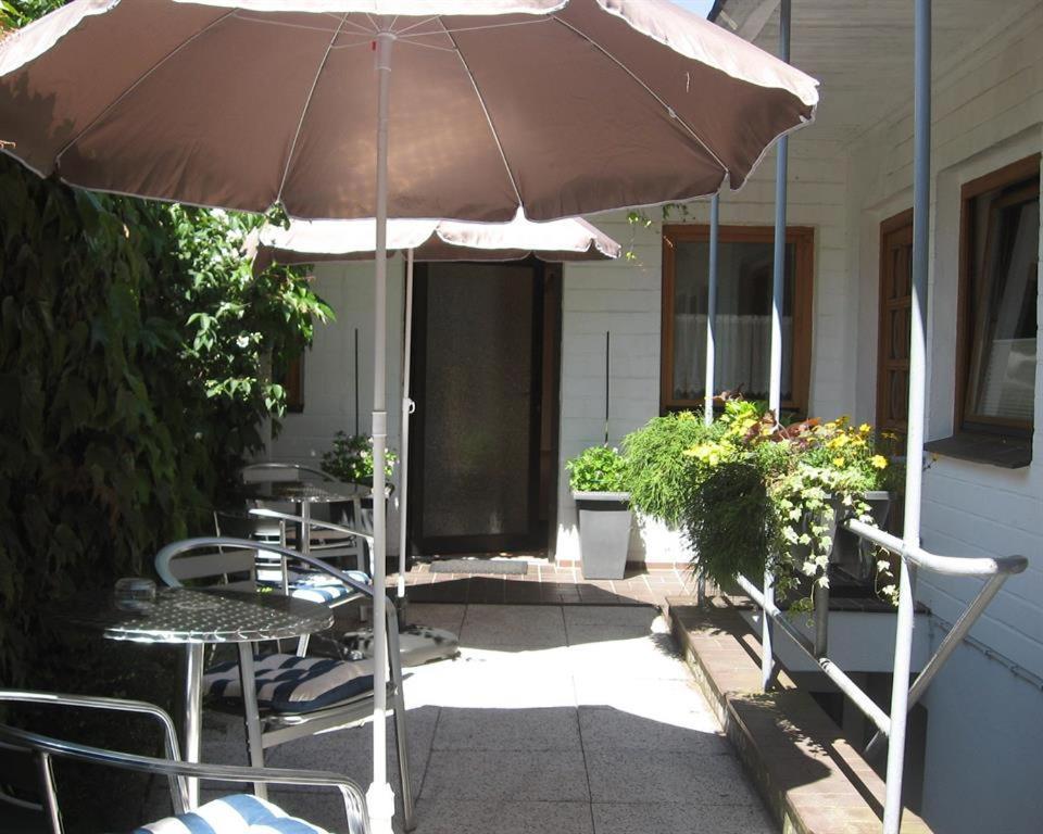Altes Schulhaus Apartamento Bad Schwartau Exterior foto