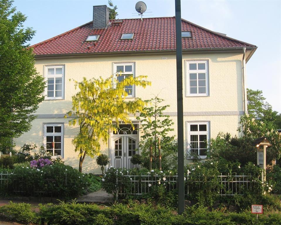 Altes Schulhaus Apartamento Bad Schwartau Exterior foto